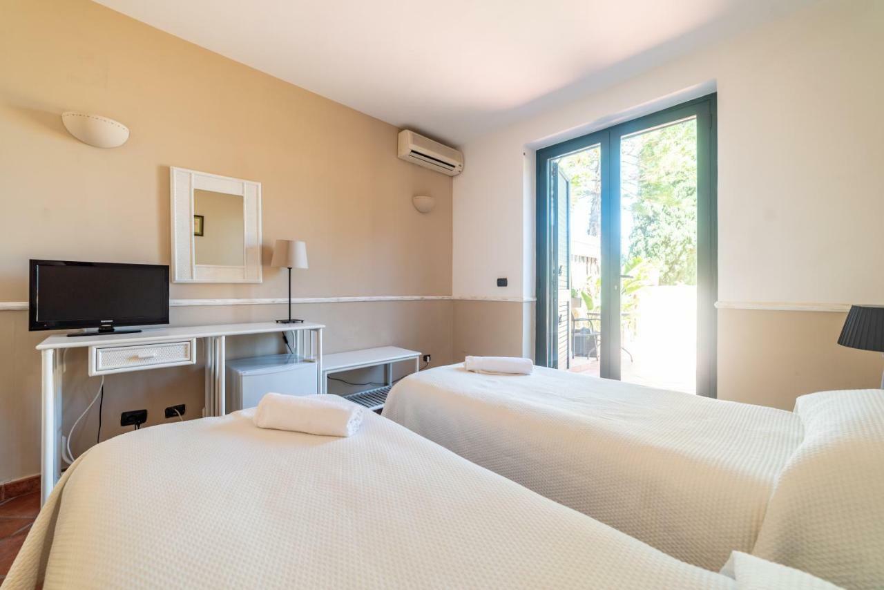 Sirami Apartments Taormina Esterno foto